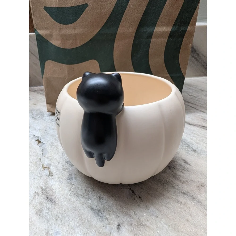 New Release Starbucks Mug Ceramic Autumn Pumpkin Black Peep Cat Halloween